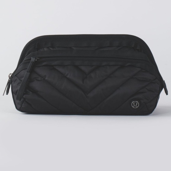 lululemon athletica Handbags - Lululemon Dont Sweat It Kit (Quilted)
Black + Headband